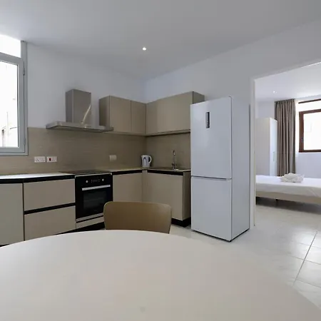 Brand New 3 Bed Apartment