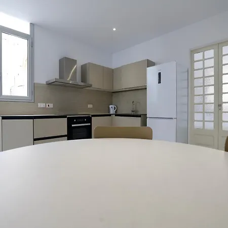 Brand New 3 Bed *