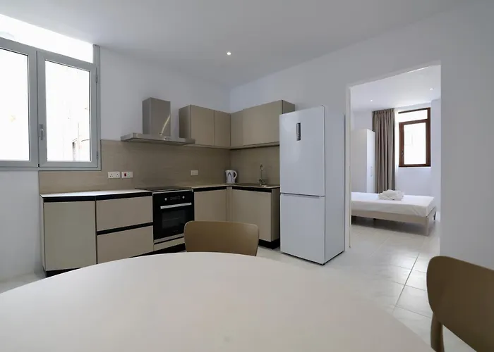 Brand New 3 Bed Apartman