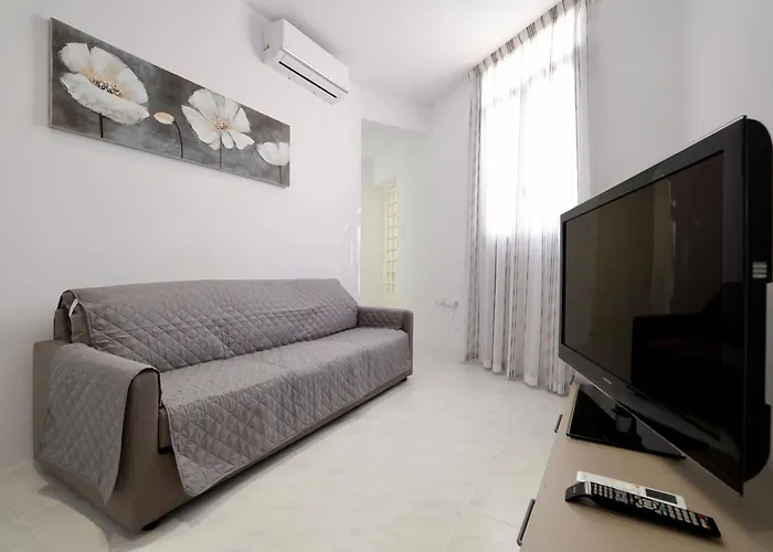 Brand New 3 Bed Apartman *